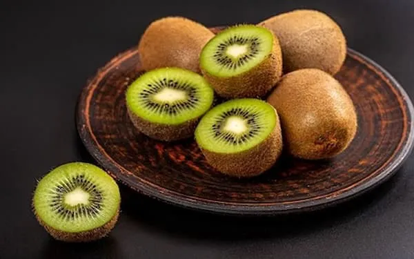 خرید کیوی درجه یک صادراتی با قیمت استثنایی